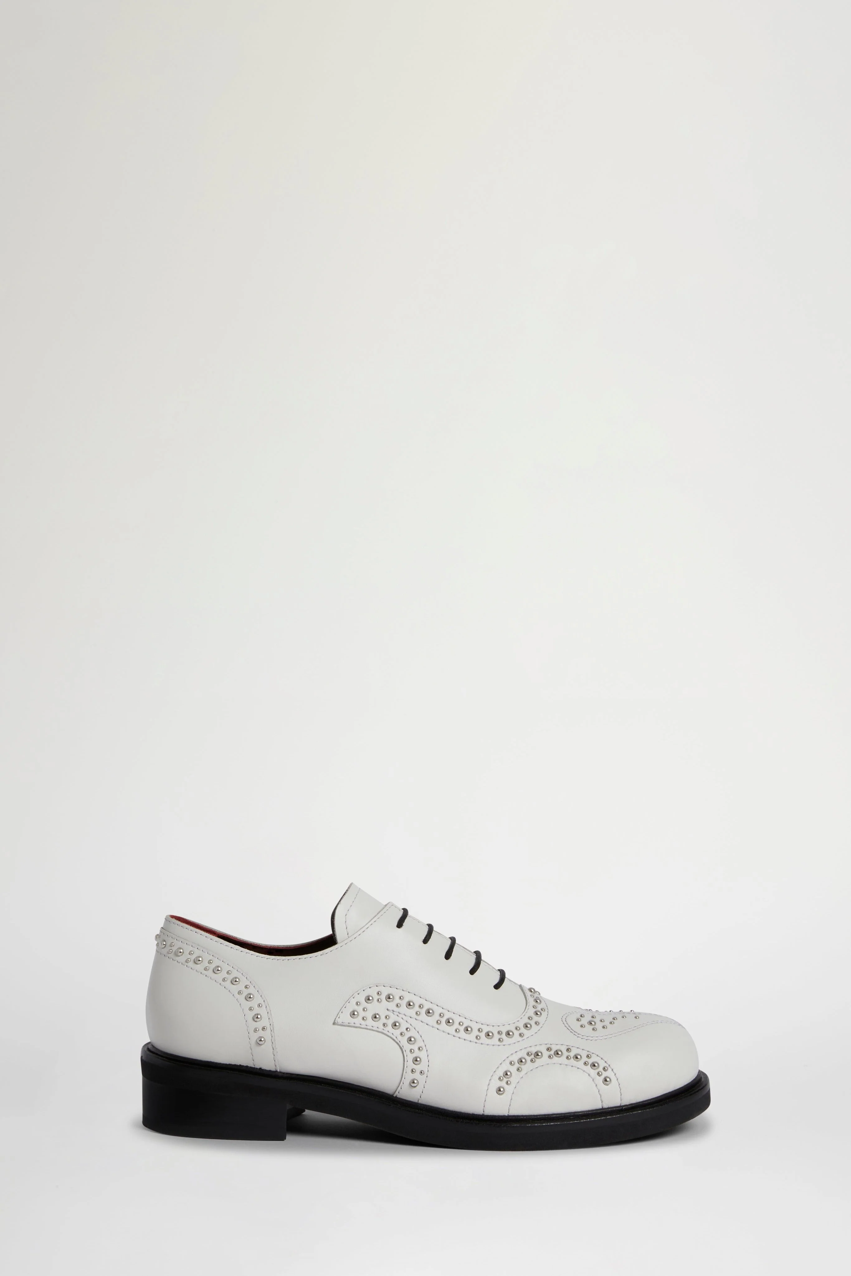06-1-Shoes-FAMILYSALES